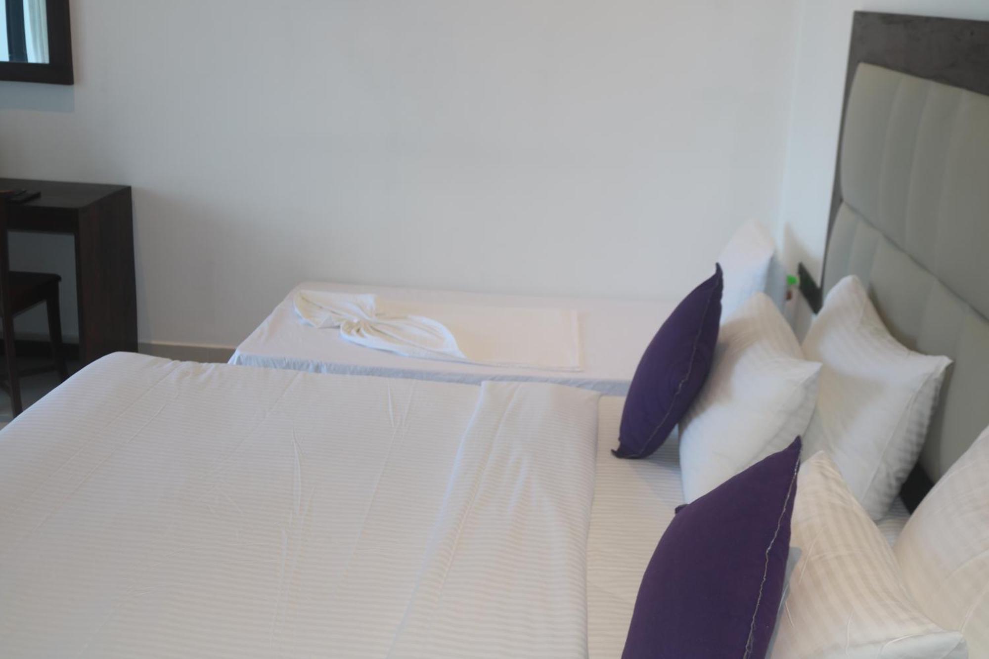 Mzion Hotel Weligama Exterior photo
