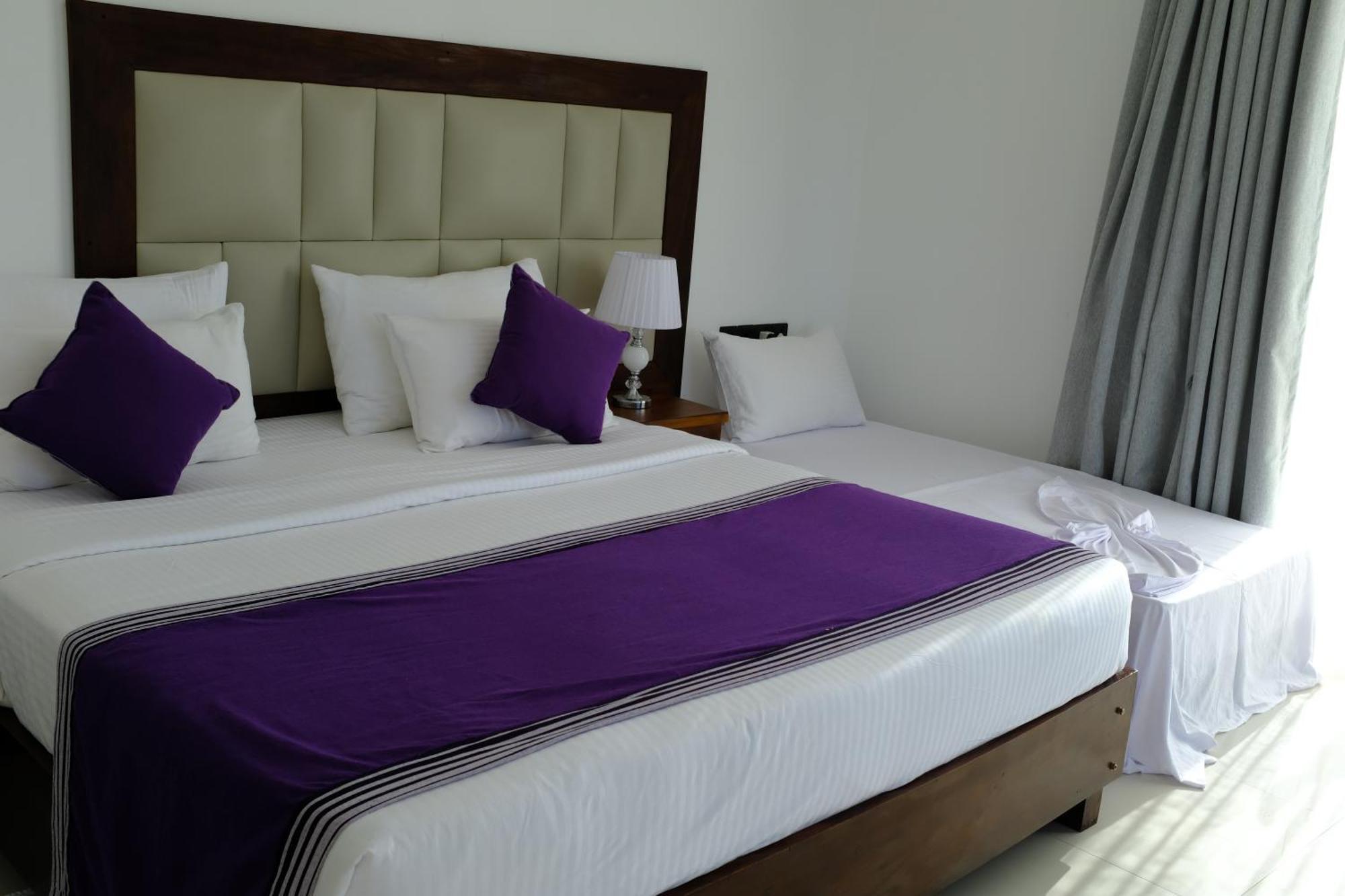 Mzion Hotel Weligama Exterior photo