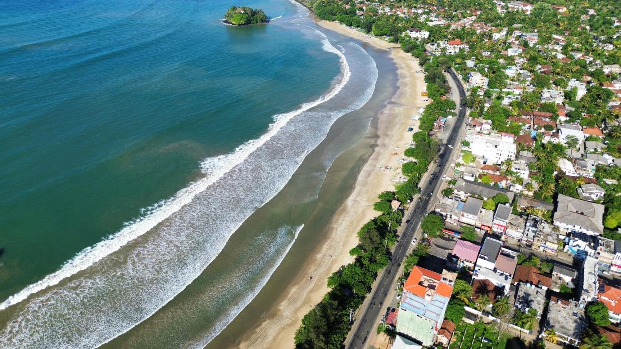 Mzion Hotel Weligama Exterior photo